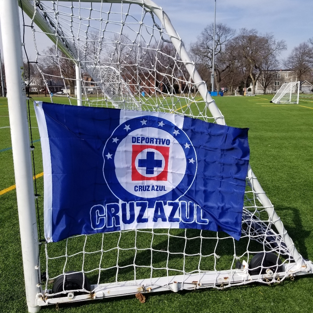 Bandera del cruz azul la maquina cementera.